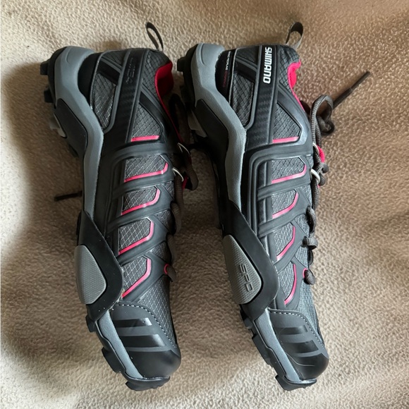 Shimano women’s cycling shoe - Picture 3 of 6
